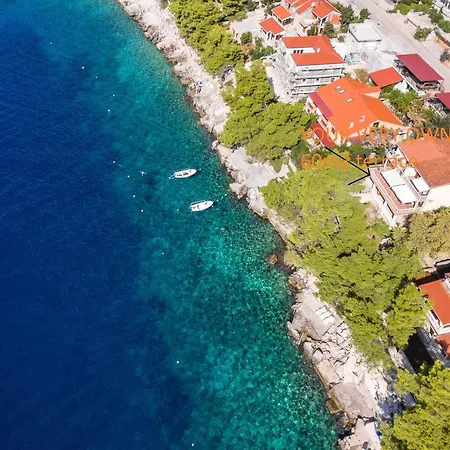 アパート By The Sea Diana