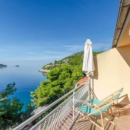 アパート By The Sea Diana